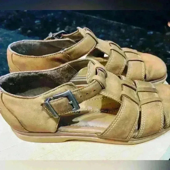 Earth shoes “Heather” VINTAGE!  Size: 7, leather with rubber soles.  Great shoes - Picture 1 of 6
